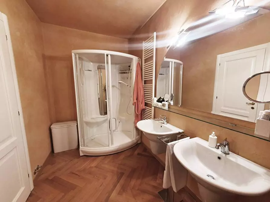 Immagine 20 di Villa in vendita  a Calcinaia