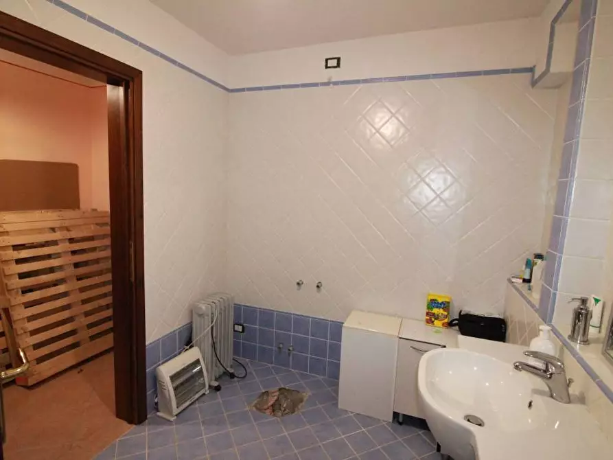 Immagine 33 di Villa in vendita  a Montopoli In Val D'arno