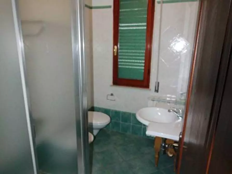 Immagine 25 di Villa in vendita  a Montopoli In Val D'arno