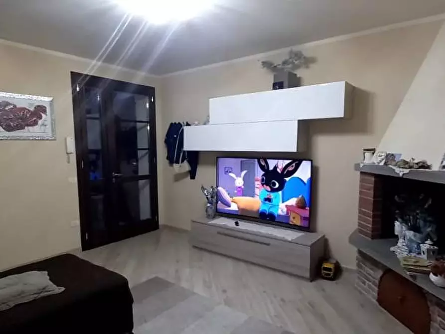 Immagine 2 di Villetta a schiera in vendita  a Crespina Lorenzana