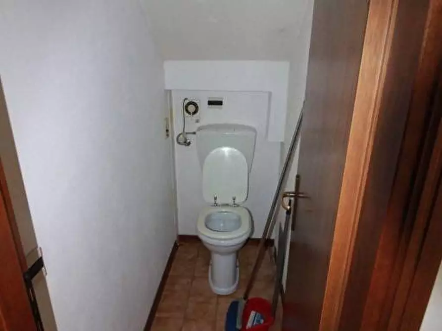 Immagine 8 di Appartamento in vendita  a Pontedera