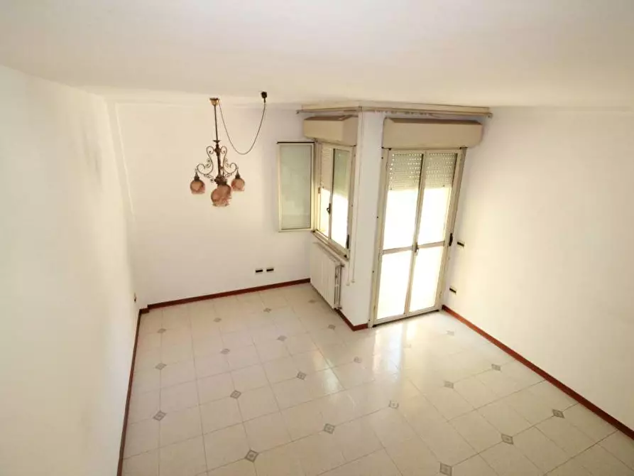 Immagine 5 di Appartamento in vendita  a Pontedera