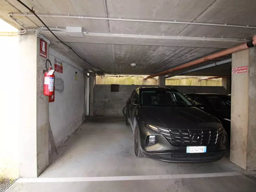 Immagine 22 di Appartamento in vendita  a Pontedera