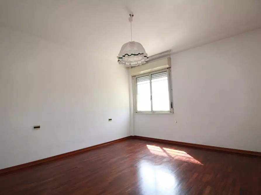 Immagine 11 di Appartamento in vendita  a Pontedera