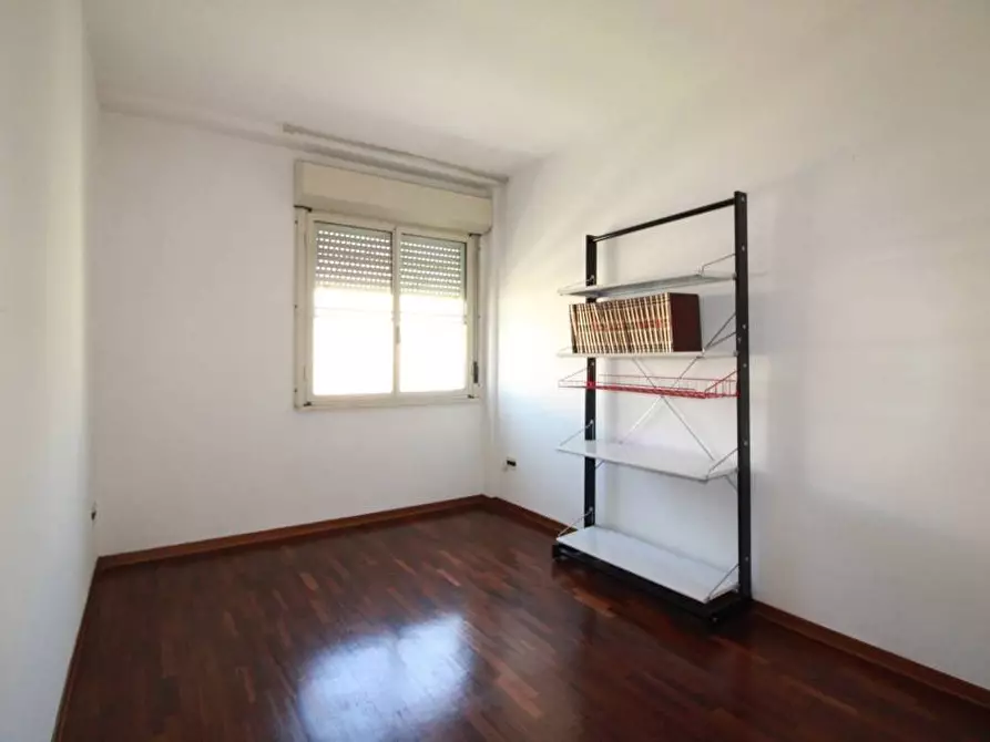 Immagine 15 di Appartamento in vendita  a Pontedera