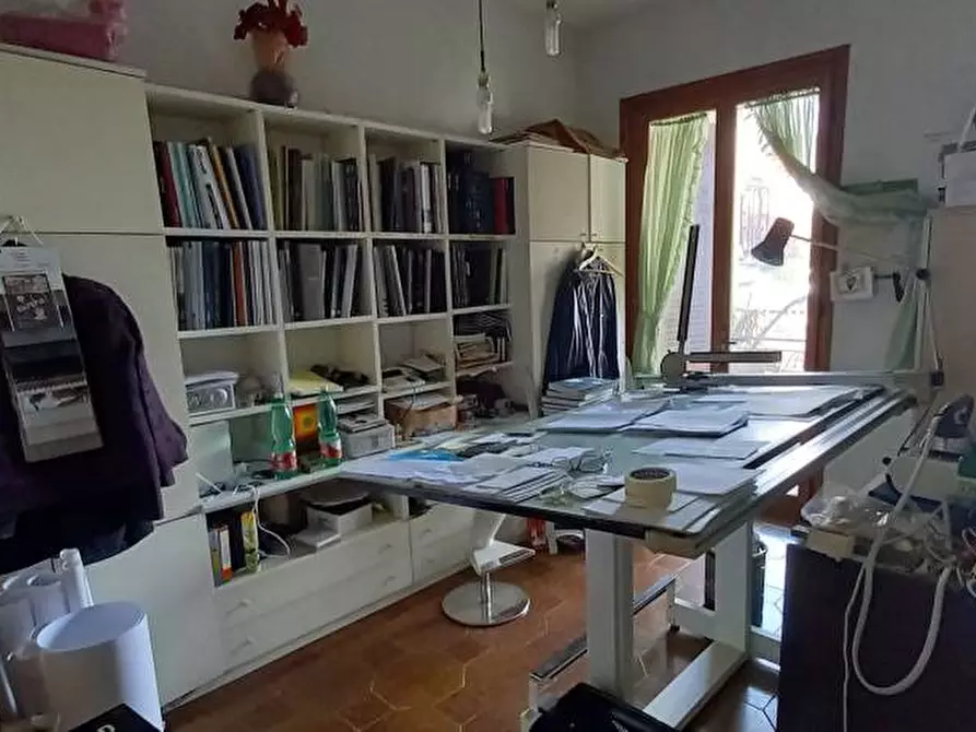 Immagine 8 di Villa in vendita  a Ponsacco