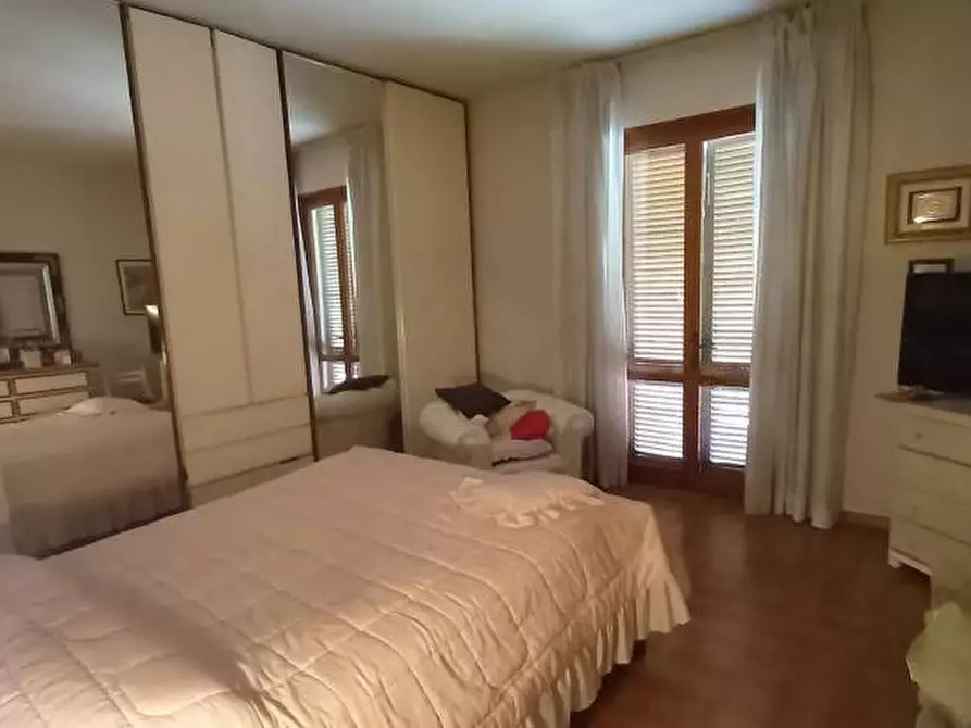 Immagine 7 di Villa in vendita  a Ponsacco