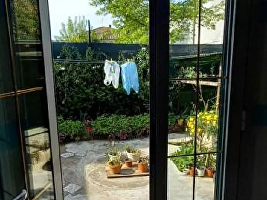 Immagine 2 di Villa in vendita  a Ponsacco