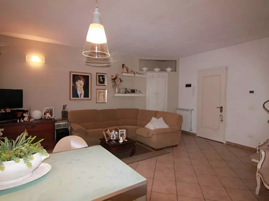 Immagine 2 di Appartamento in vendita  a Ponsacco