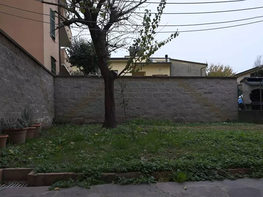 Immagine 9 di Casa indipendente in vendita  a Capraia E Limite