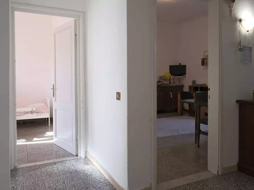 Immagine 12 di Casa indipendente in vendita  a Capraia E Limite