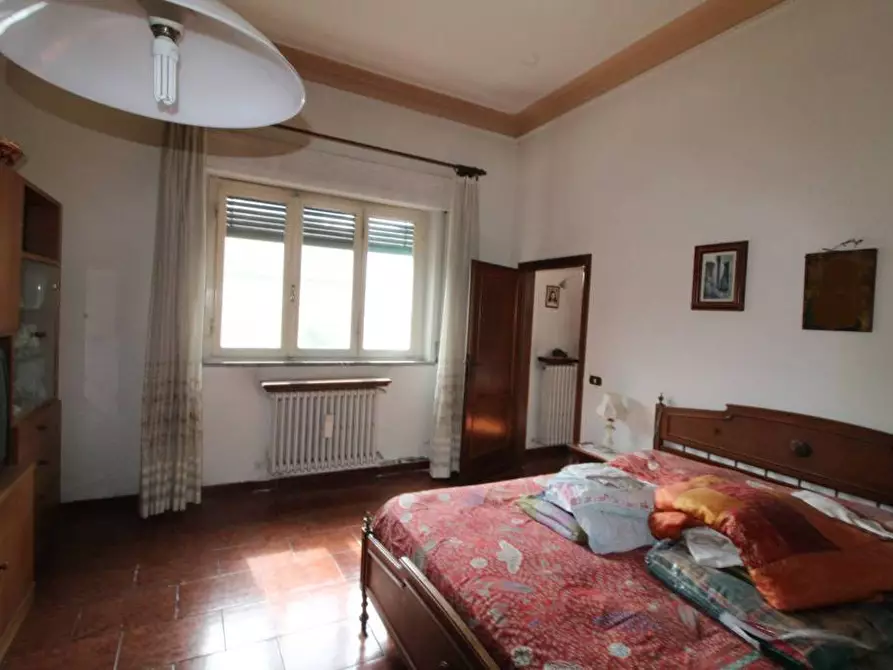 Immagine 14 di Villa in vendita  a Vicopisano