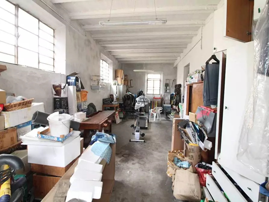 Immagine 18 di Villa in vendita  a Vicopisano