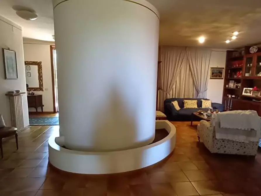 Immagine 12 di Villa in vendita  a Ponsacco