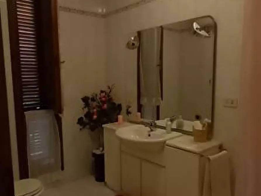 Immagine 21 di Villa in vendita  a Ponsacco