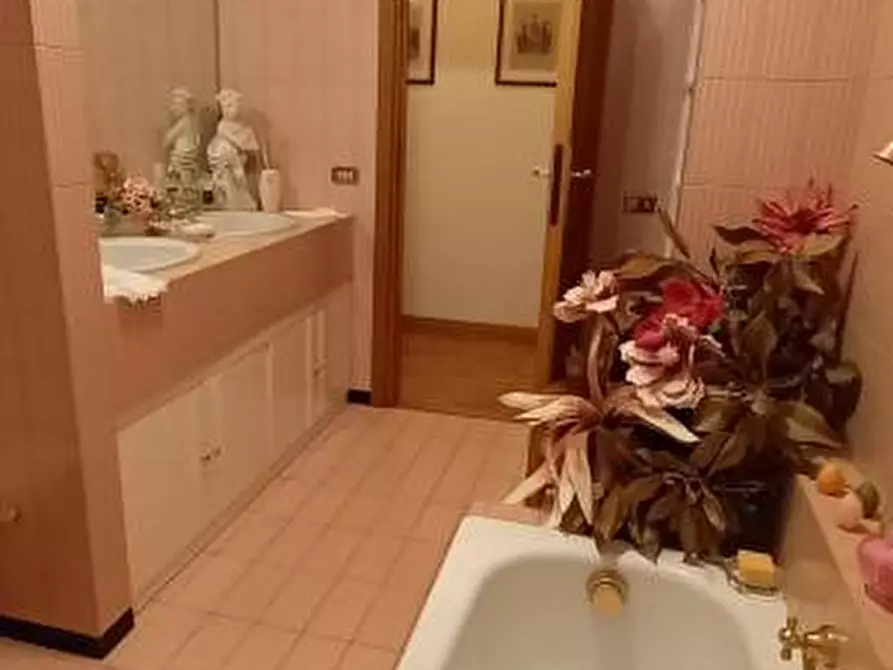 Immagine 15 di Villa in vendita  a Casciana Terme Lari