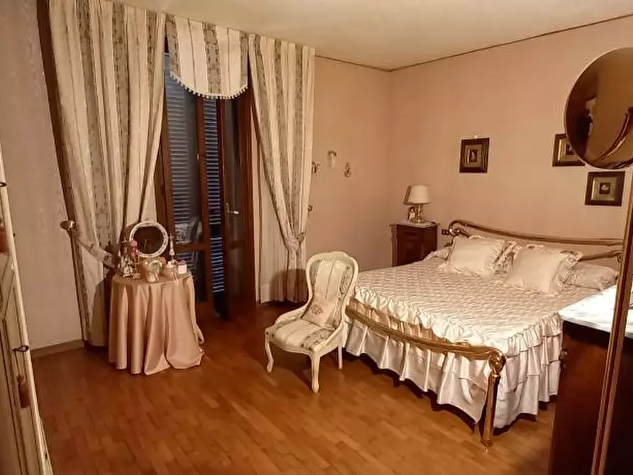 Immagine 16 di Villa in vendita  a Casciana Terme Lari