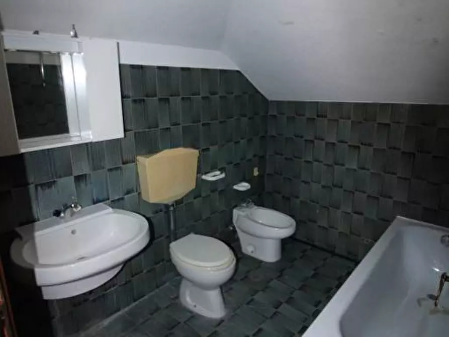 Immagine 23 di Appartamento in vendita  a Pontedera