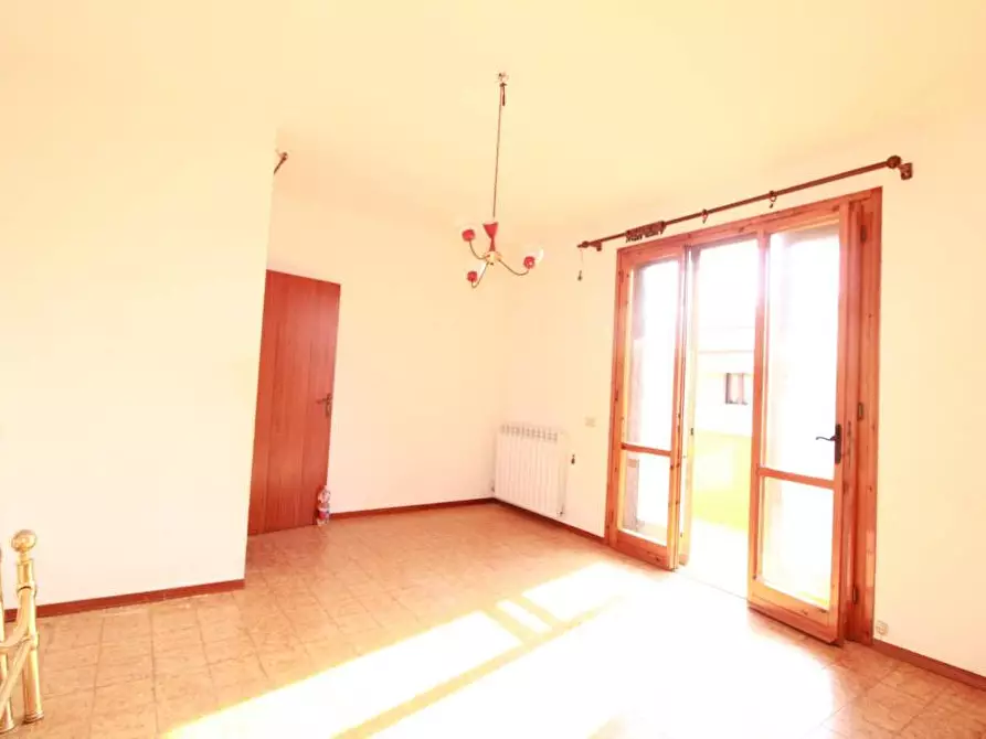 Immagine 15 di Appartamento in vendita  a Pontedera