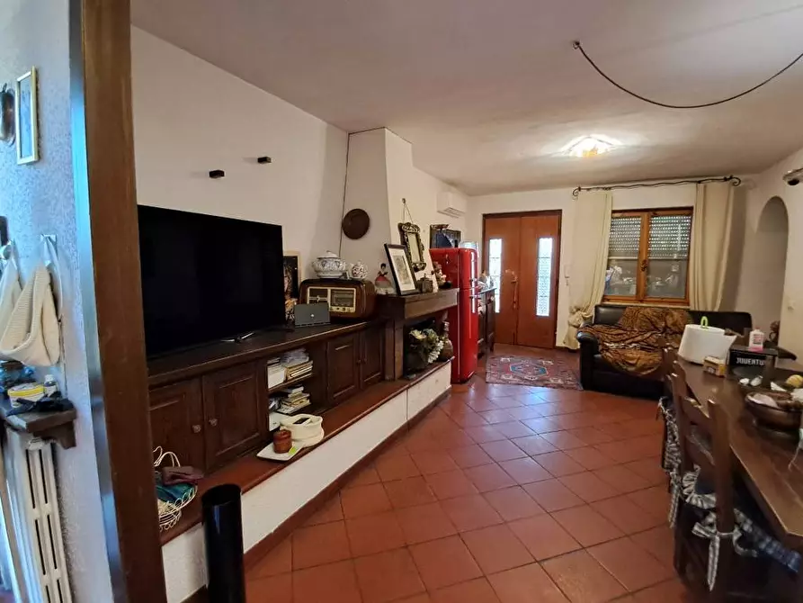 Immagine 9 di Casa indipendente in vendita  a Crespina Lorenzana