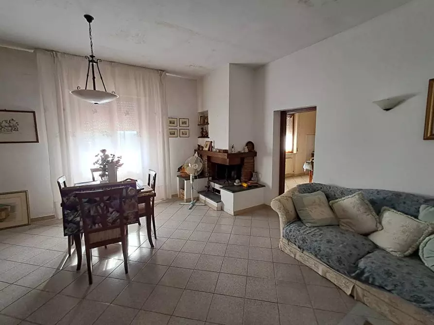 Immagine 3 di Casa indipendente in vendita  a Crespina Lorenzana