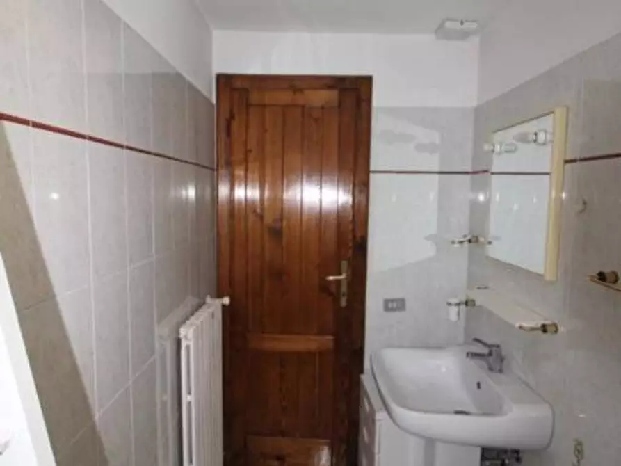 Immagine 15 di Appartamento in vendita  a Vicopisano