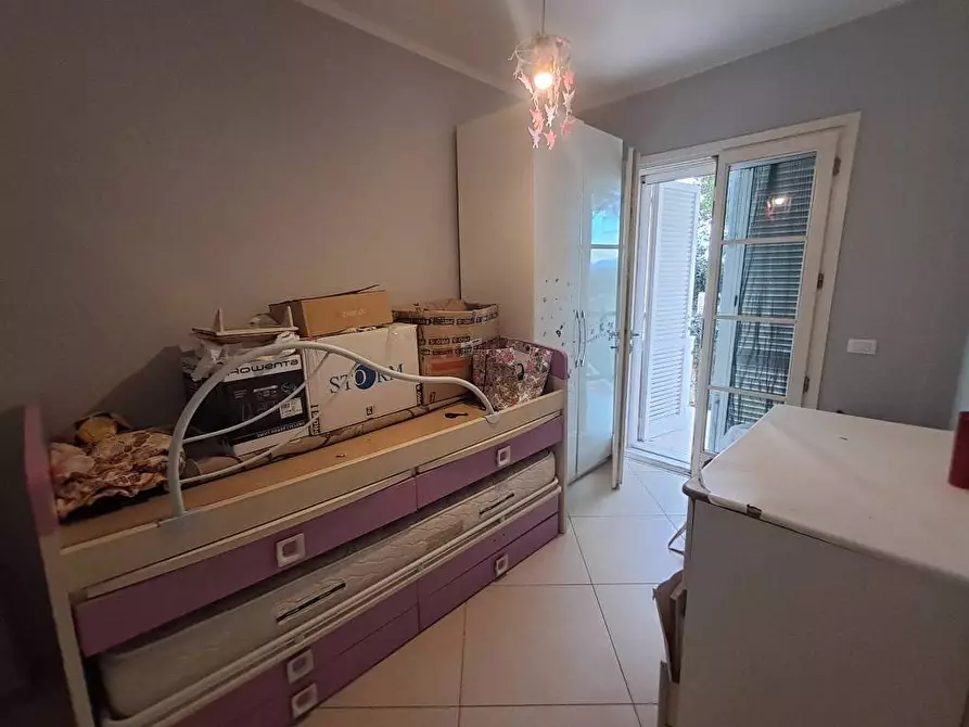 Immagine 23 di Villa in vendita  a Crespina Lorenzana