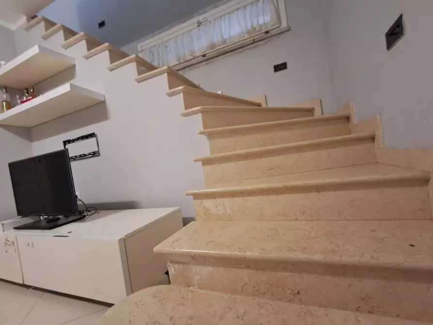 Immagine 4 di Villa in vendita  a Crespina Lorenzana