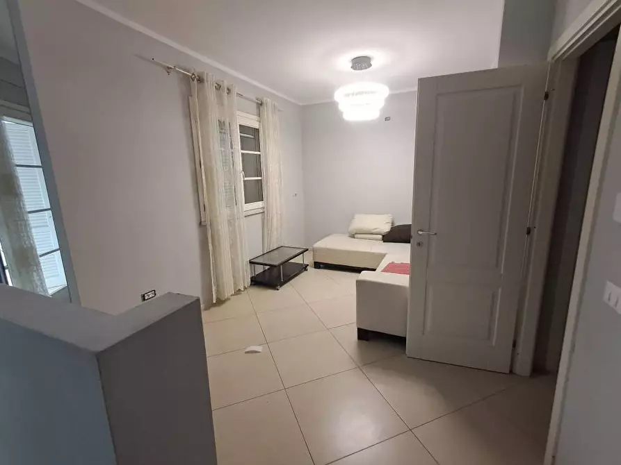 Immagine 12 di Villa in vendita  a Crespina Lorenzana