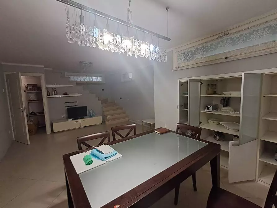 Immagine 6 di Villa in vendita  a Crespina Lorenzana