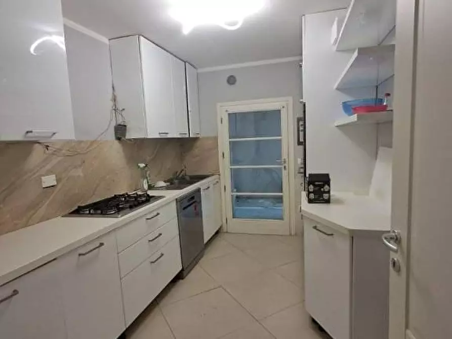 Immagine 9 di Villa in vendita  a Crespina Lorenzana