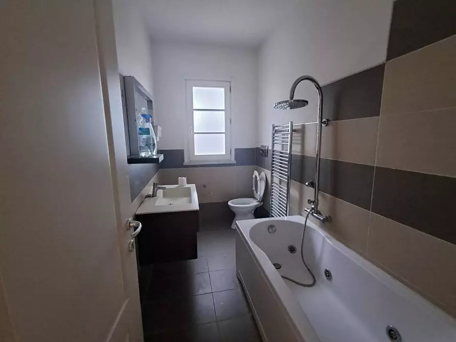 Immagine 32 di Villa in vendita  a Crespina Lorenzana