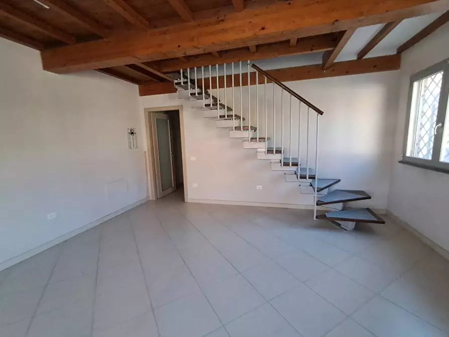 Immagine 3 di Casa indipendente in vendita  a Ponsacco