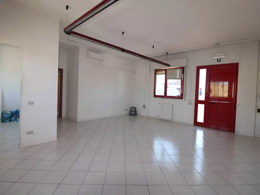 Immagine 4 di Ufficio in vendita  a Castelfranco Di Sotto