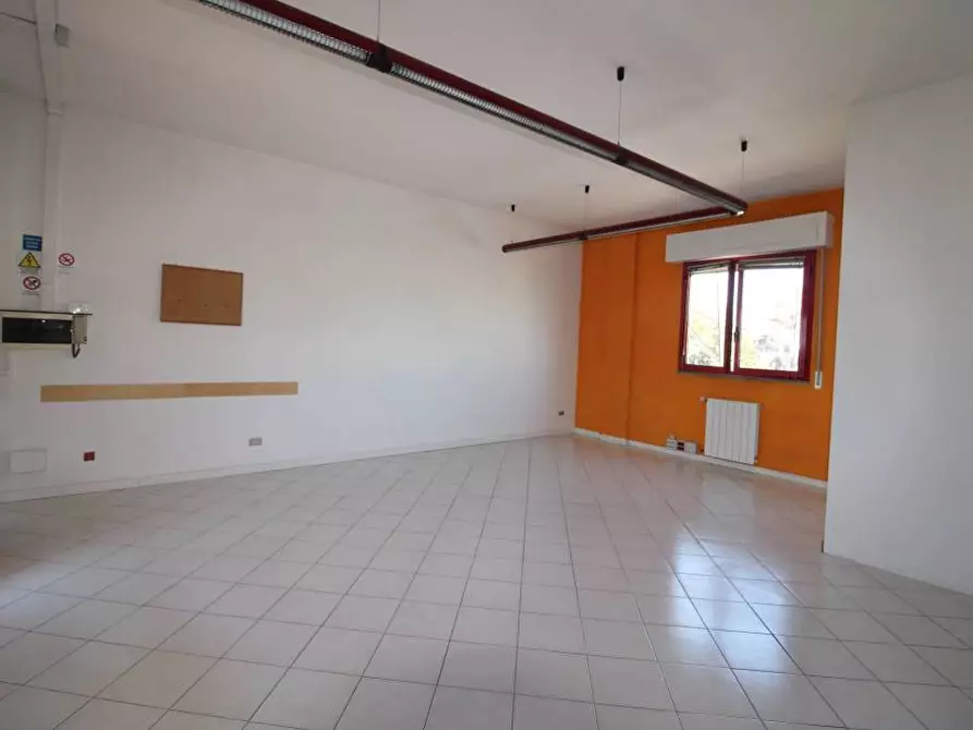 Immagine 2 di Ufficio in vendita  a Castelfranco Di Sotto