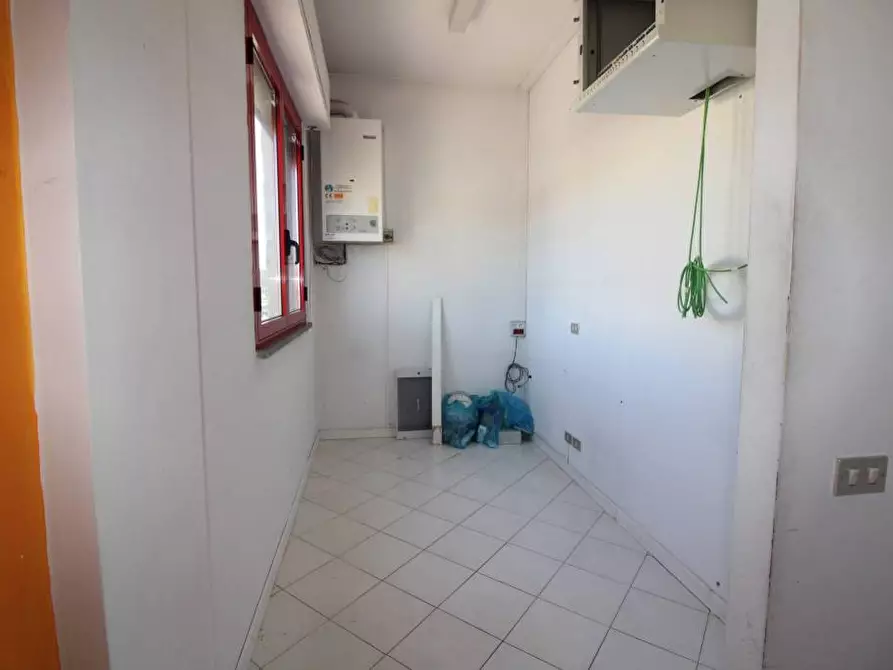 Immagine 6 di Ufficio in vendita  a Castelfranco Di Sotto