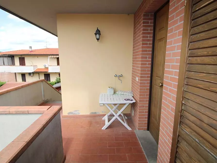 Immagine 2 di Appartamento in vendita  a Pontedera