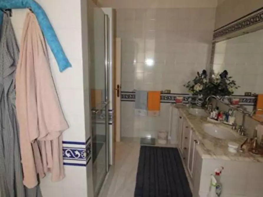 Immagine 29 di Casa indipendente in vendita  a Pontedera