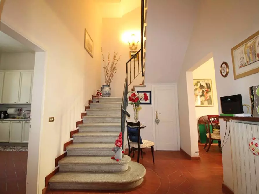 Immagine 12 di Casa indipendente in vendita  a Pontedera