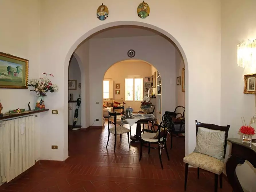 Immagine 4 di Casa indipendente in vendita  a Pontedera