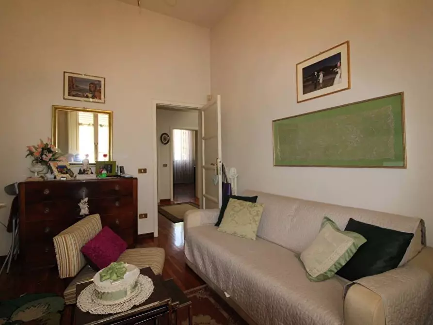 Immagine 22 di Casa indipendente in vendita  a Pontedera