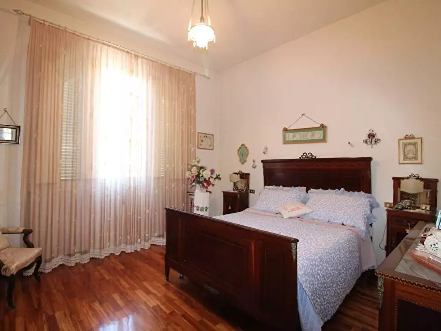 Immagine 16 di Casa indipendente in vendita  a Pontedera