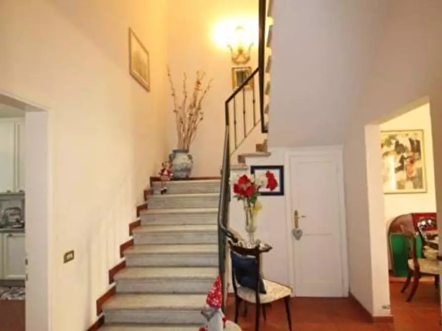 Immagine 11 di Casa indipendente in vendita  a Pontedera