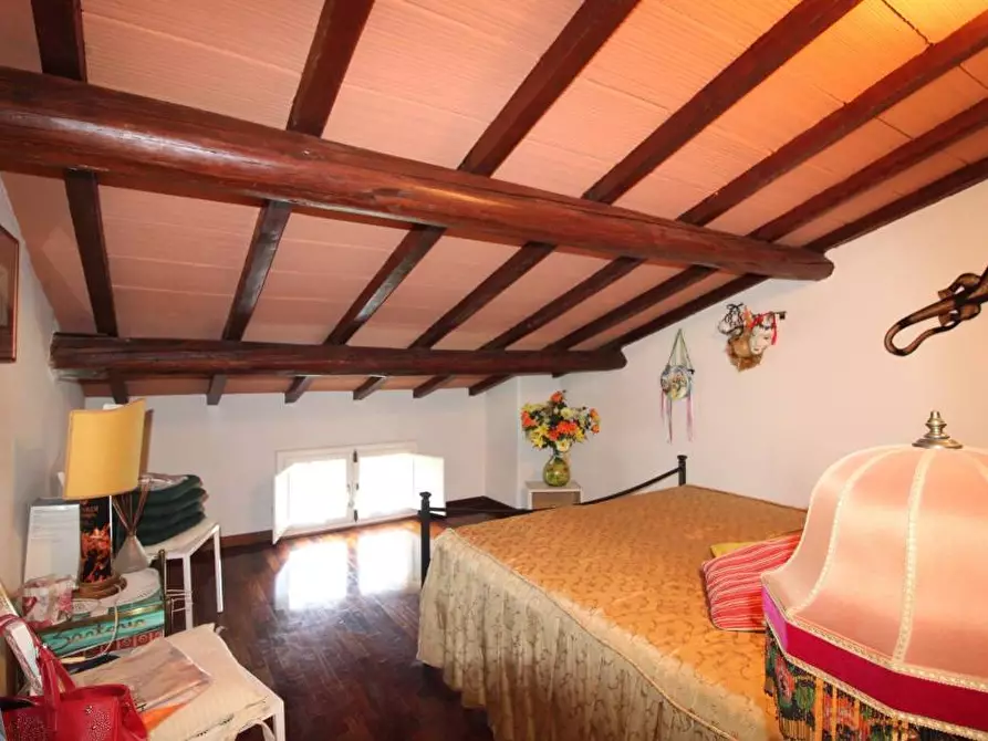 Immagine 40 di Casa indipendente in vendita  a Pontedera