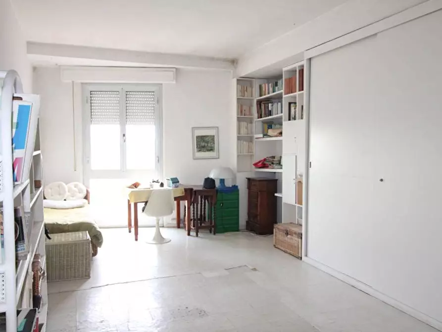 Immagine 1 di Appartamento in vendita  a Pontedera