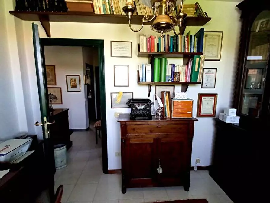 Immagine 47 di Villa in vendita  a Casciana Terme Lari