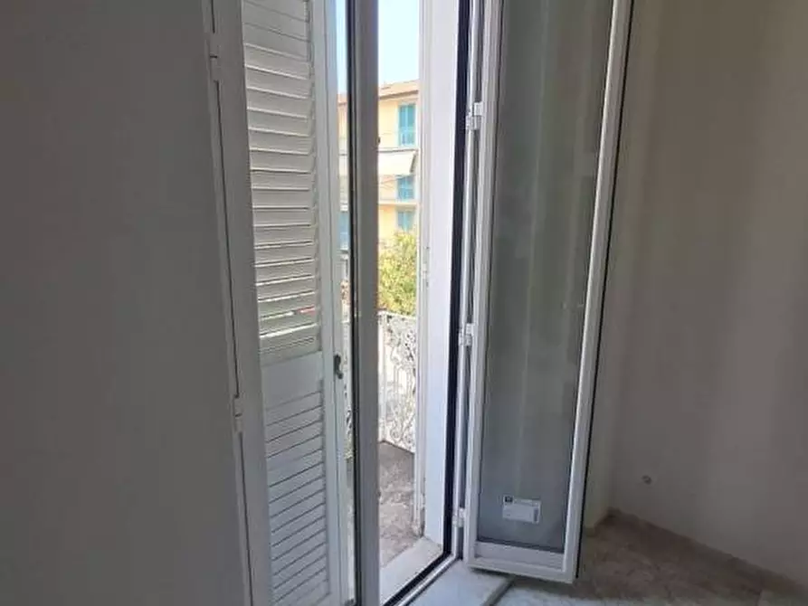 Immagine 8 di Appartamento in vendita  a Viareggio