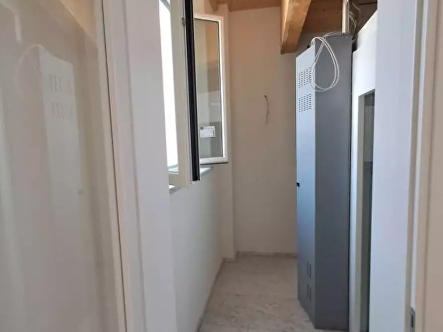 Immagine 15 di Appartamento in vendita  a Viareggio