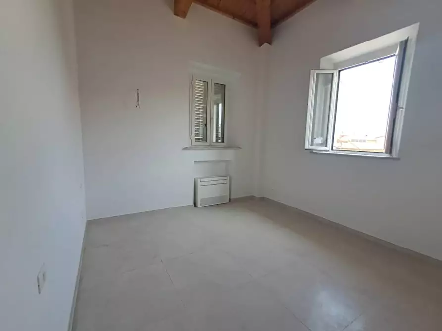 Immagine 26 di Appartamento in vendita  a Viareggio