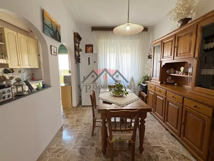 Immagine 2 di Appartamento in vendita  a Pomarance